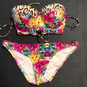 Victoria’s Secret Tropical Bikini